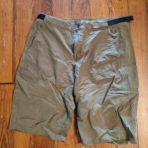 REI Co-Op Mountain Bike Shorts, Size 34, Khaki